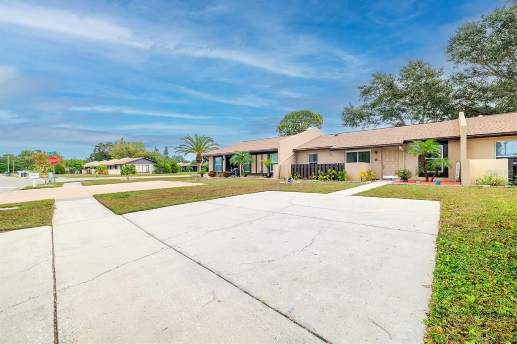 待售: $249,000 (2 贝兹, 2 浴室, 1080 平方英尺)