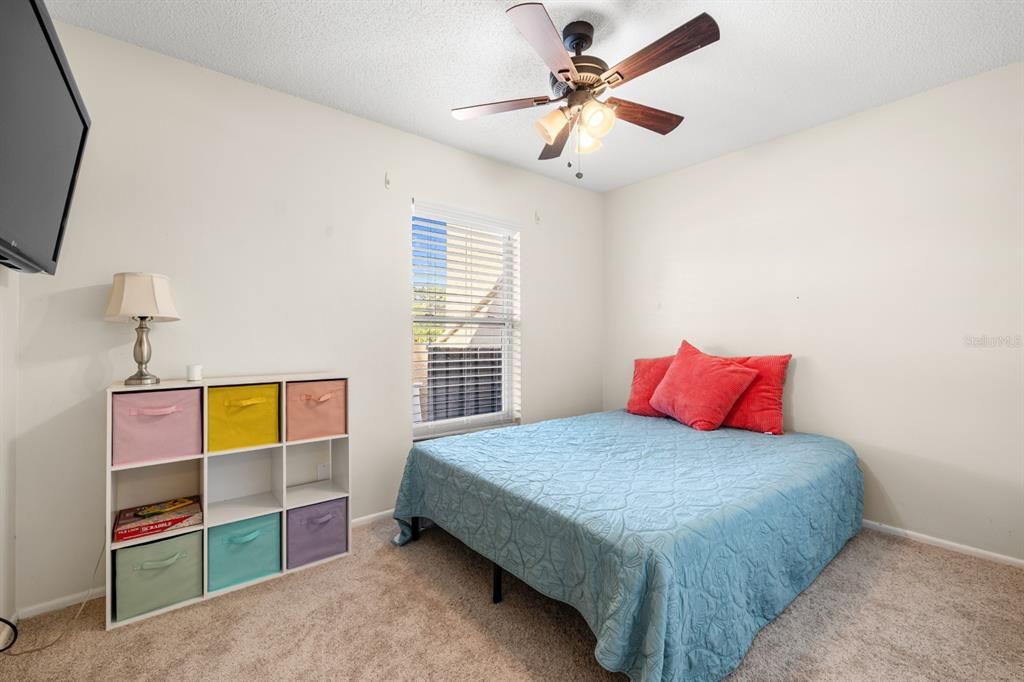 待售: $249,000 (2 贝兹, 2 浴室, 1080 平方英尺)