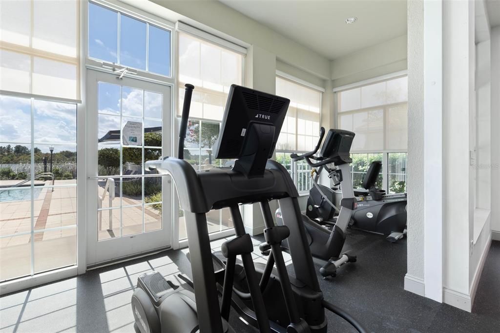 待售: $180,000 (0.45 acres)