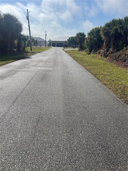 待售: $18,000 (0.24 acres)