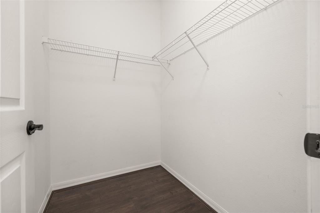 For Sale: $545,000 (4 beds, 3 baths, 2931 Square Feet)