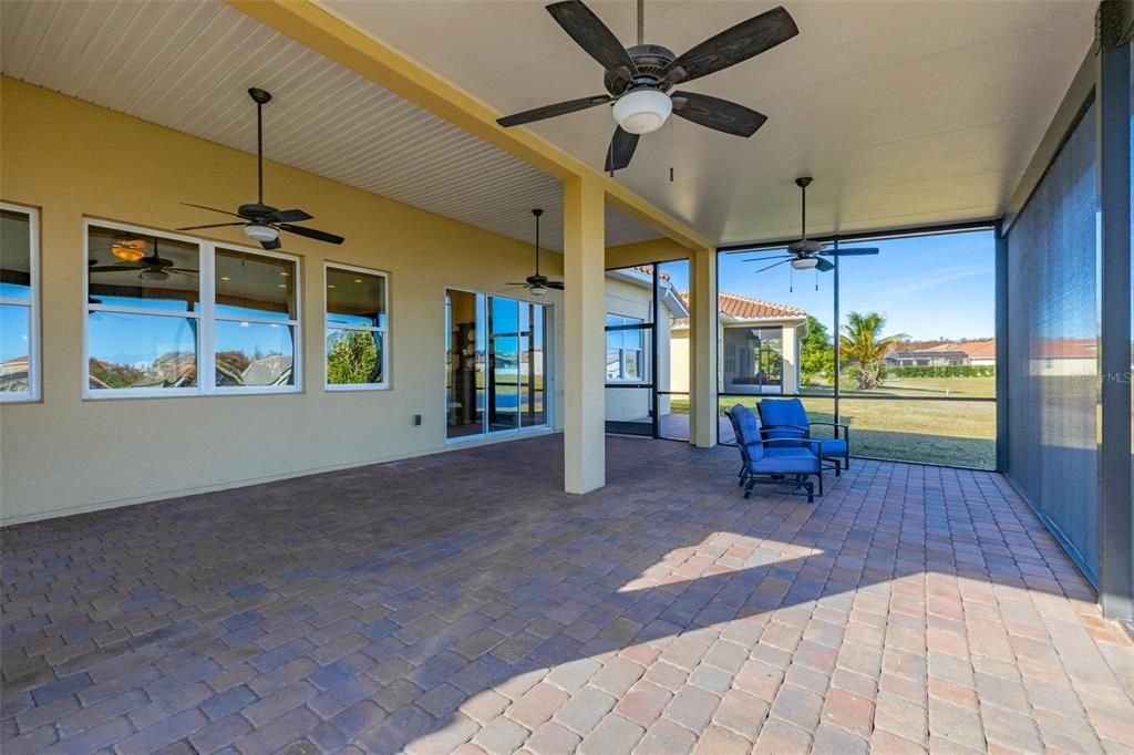 For Sale: $545,000 (4 beds, 3 baths, 2931 Square Feet)