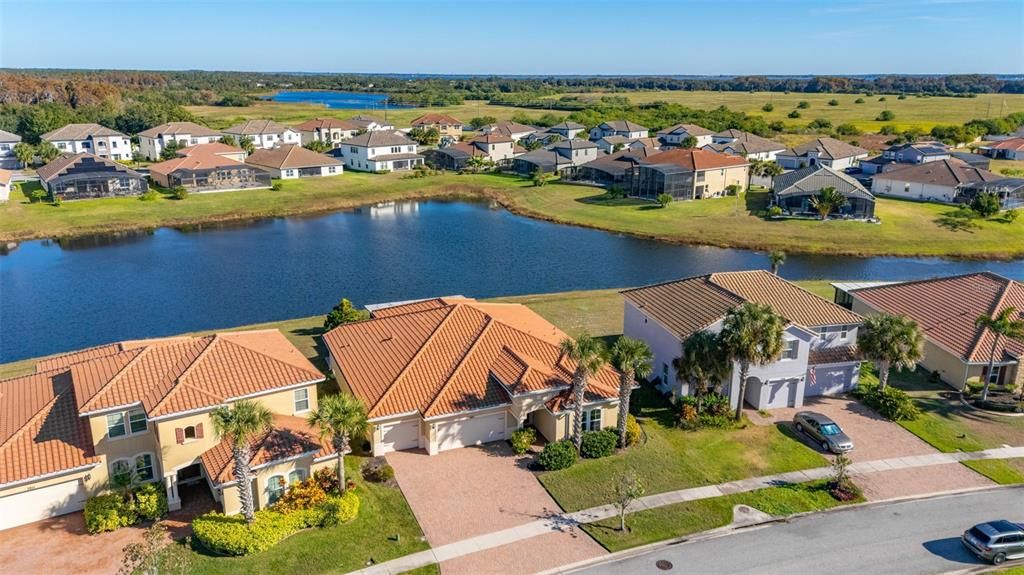 For Sale: $545,000 (4 beds, 3 baths, 2931 Square Feet)