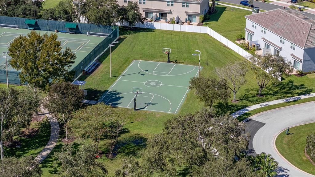 For Sale: $545,000 (4 beds, 3 baths, 2931 Square Feet)