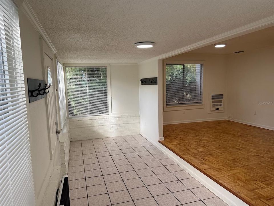 В аренду: $1,795 (2 спален, 1 ванн, 1230 Квадратных фут)