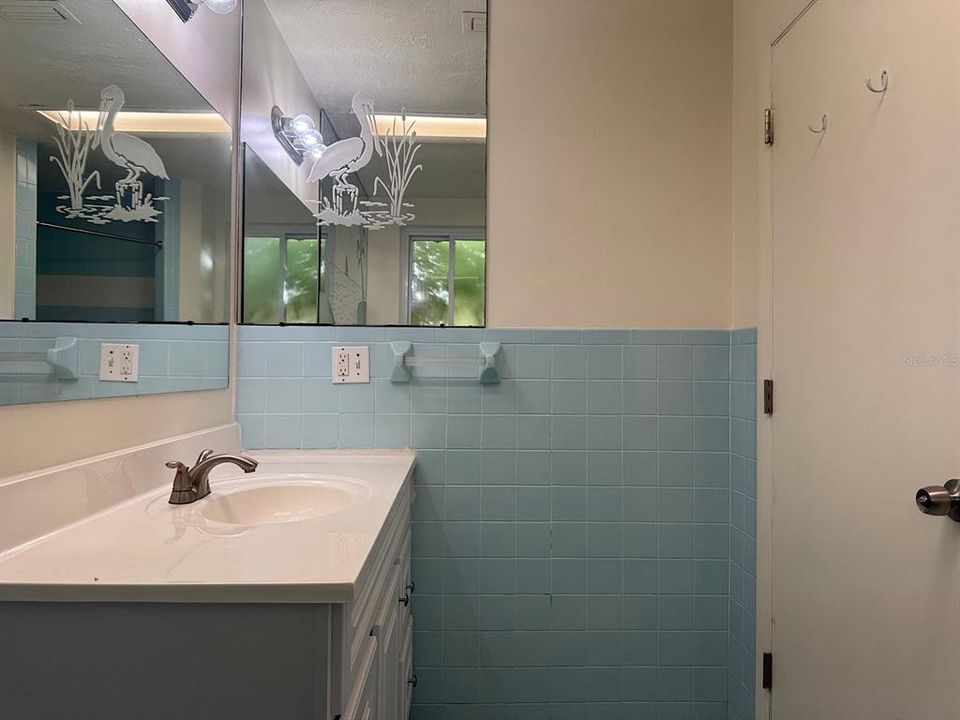 В аренду: $1,795 (2 спален, 1 ванн, 1230 Квадратных фут)