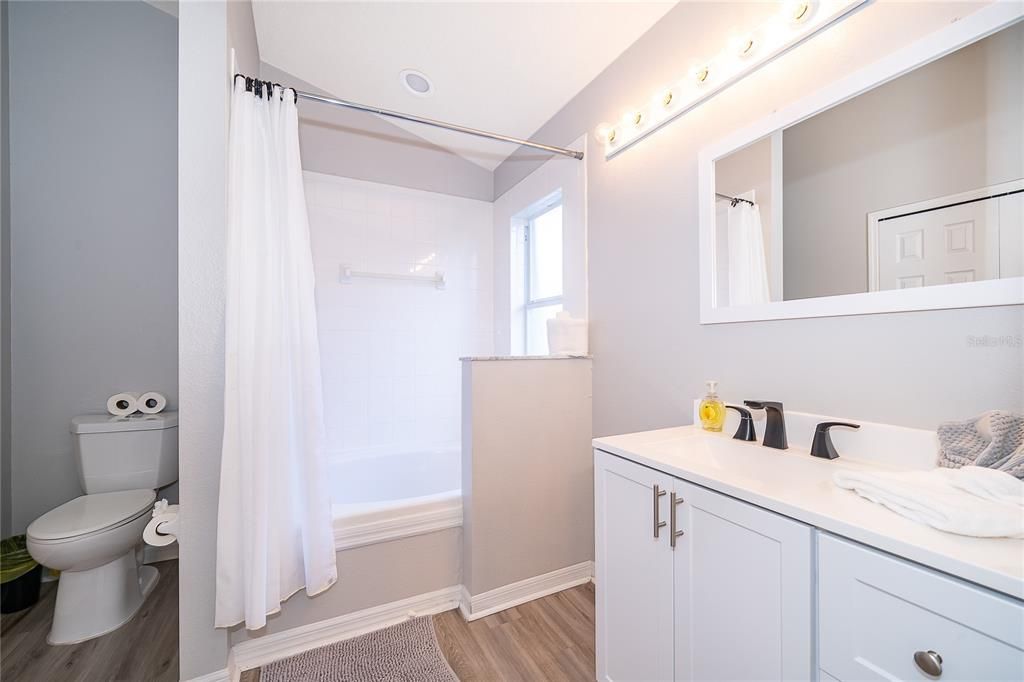 For Rent: $2,900 (4 beds, 3 baths, 1647 Square Feet)