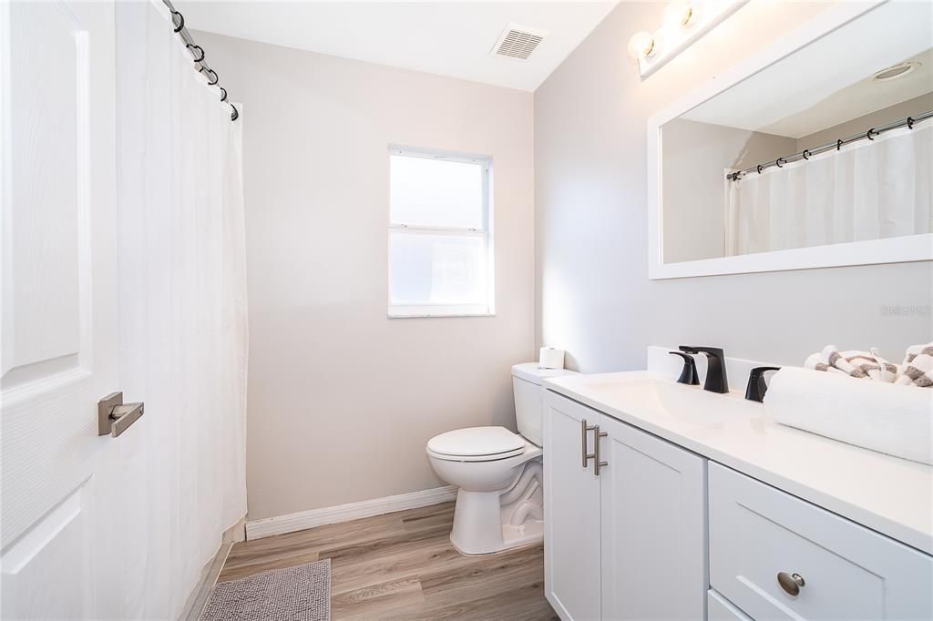 For Rent: $2,900 (4 beds, 3 baths, 1647 Square Feet)