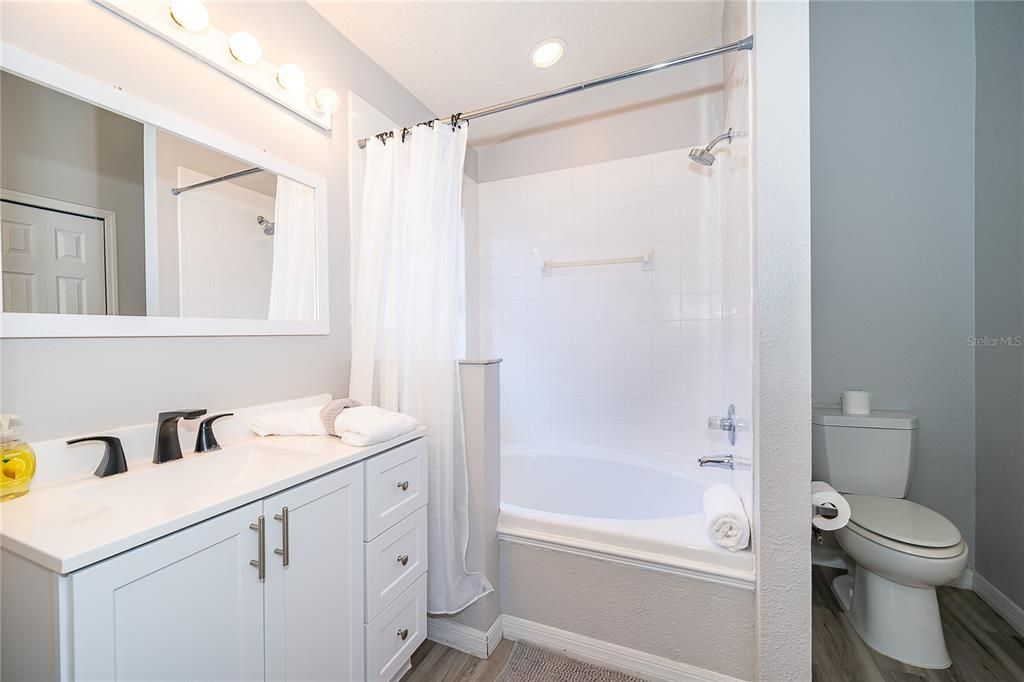 For Rent: $2,900 (4 beds, 3 baths, 1647 Square Feet)