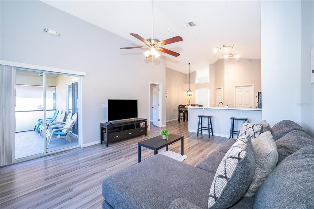 For Rent: $2,900 (4 beds, 3 baths, 1647 Square Feet)