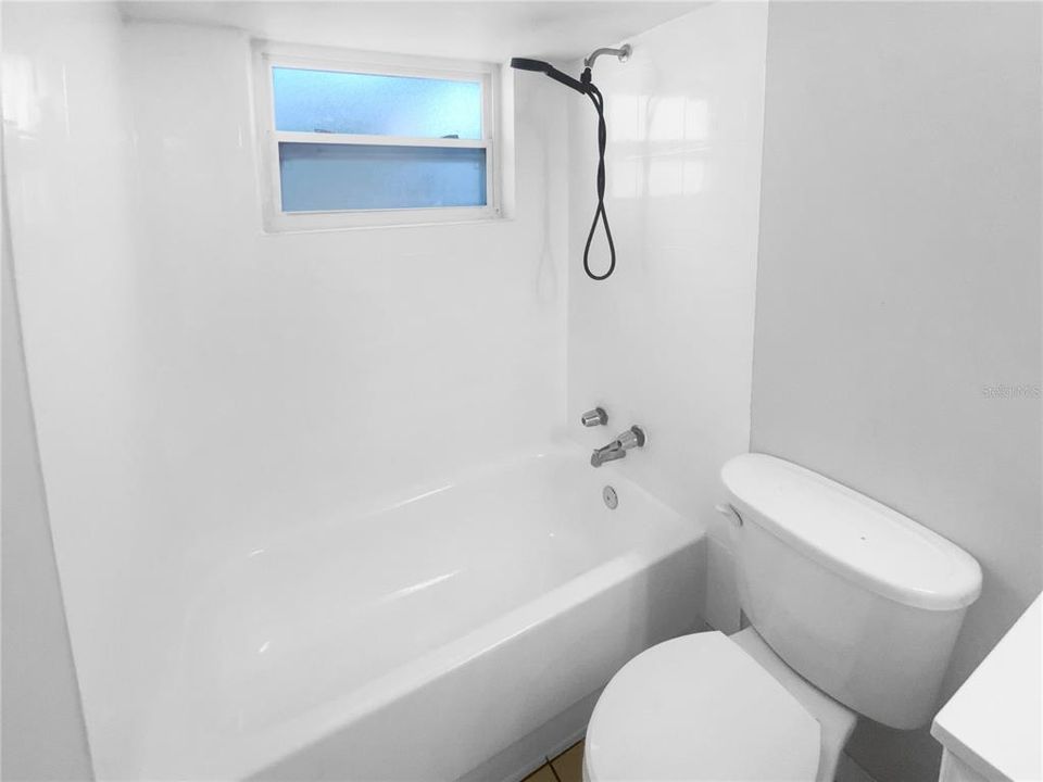 En Venta: $198,000 (2 camas, 1 baños, 1036 Pies cuadrados)