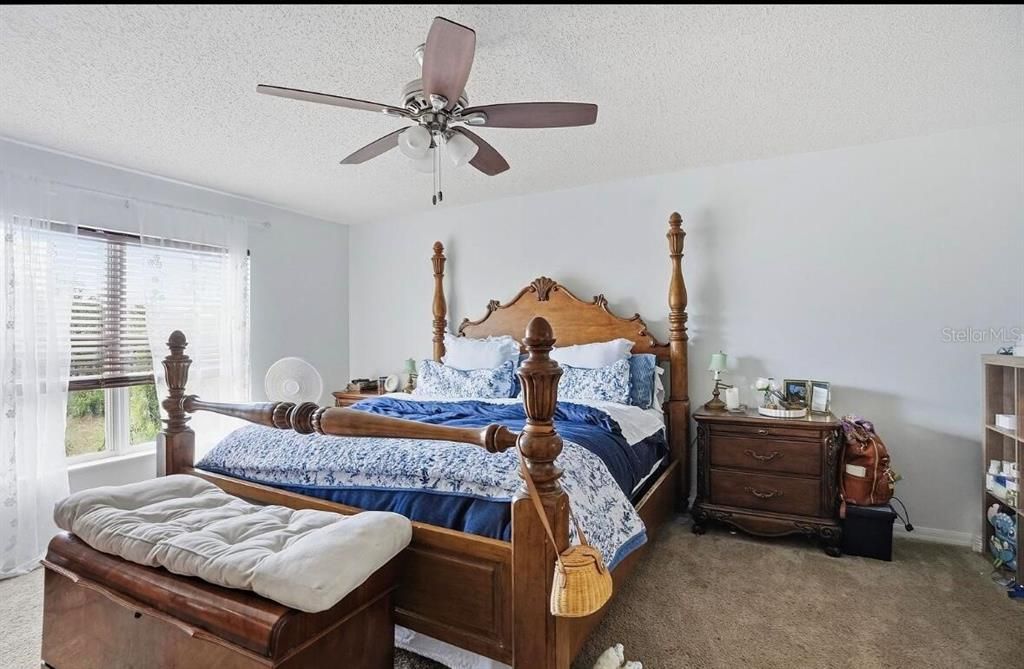 待售: $371,900 (4 贝兹, 2 浴室, 2233 平方英尺)