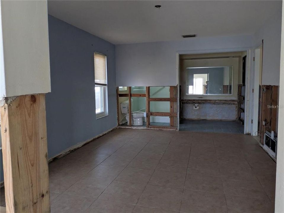 En Venta: $2,825,000 (5 camas, 3 baños, 2584 Pies cuadrados)