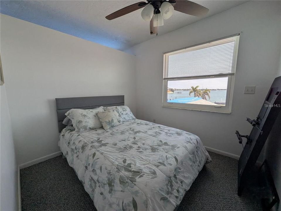 En Venta: $2,825,000 (5 camas, 3 baños, 2584 Pies cuadrados)