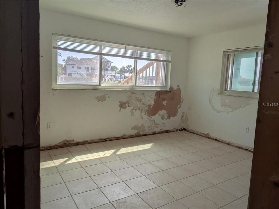 En Venta: $2,825,000 (5 camas, 3 baños, 2584 Pies cuadrados)