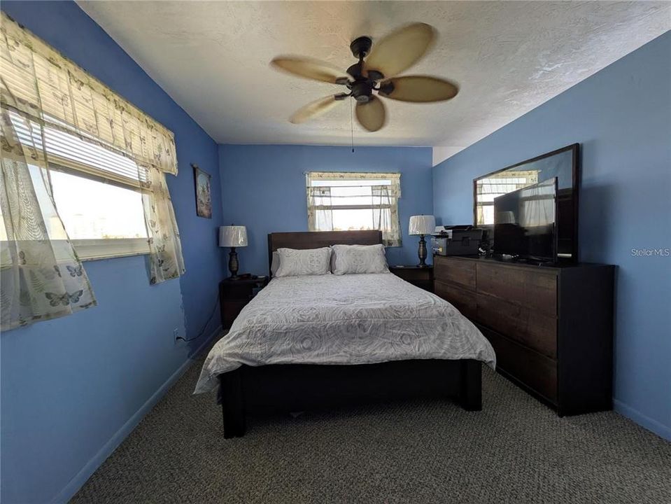 En Venta: $2,825,000 (5 camas, 3 baños, 2584 Pies cuadrados)