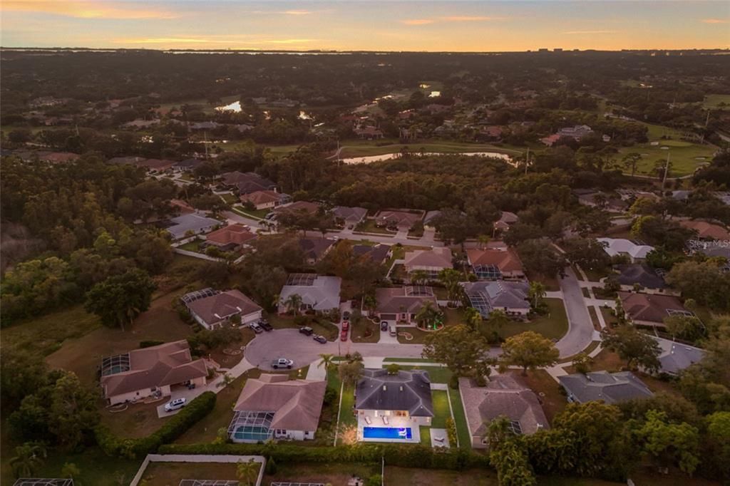 На продажу: $749,000 (4 спален, 2 ванн, 2111 Квадратных фут)