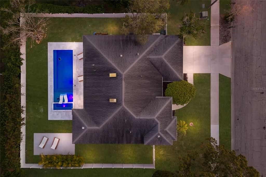 На продажу: $749,000 (4 спален, 2 ванн, 2111 Квадратных фут)