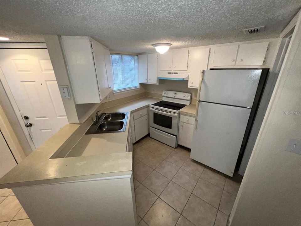 For Rent: $1,475 (2 beds, 2 baths, 864 Square Feet)