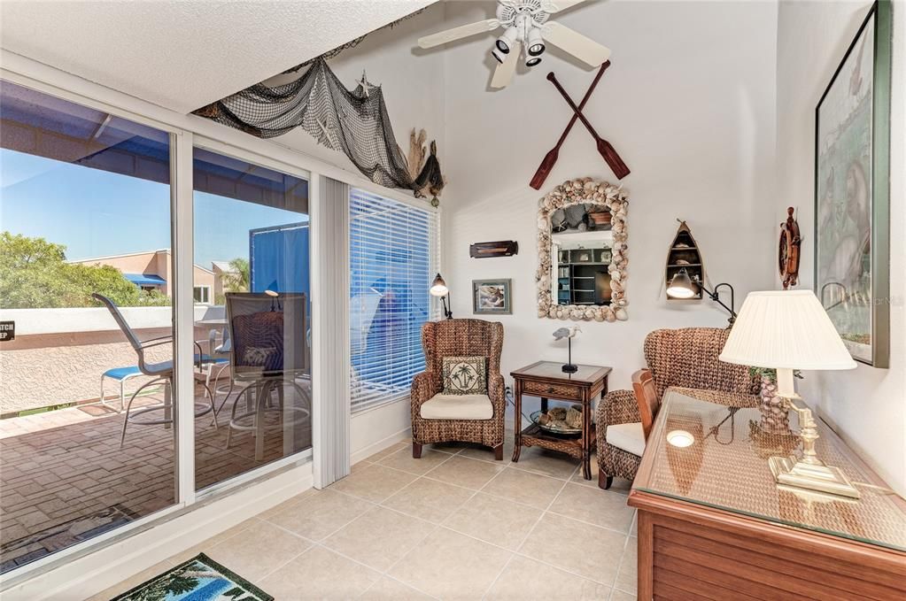 待售: $829,000 (2 贝兹, 2 浴室, 1104 平方英尺)