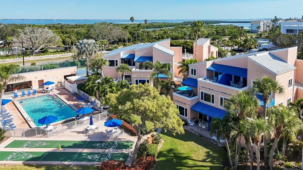 待售: $829,000 (2 贝兹, 2 浴室, 1104 平方英尺)