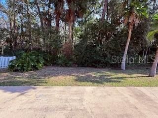 For Sale: $369,900 (4 beds, 2 baths, 1936 Square Feet)