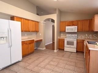 For Sale: $369,900 (4 beds, 2 baths, 1936 Square Feet)