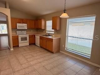 For Sale: $369,900 (4 beds, 2 baths, 1936 Square Feet)