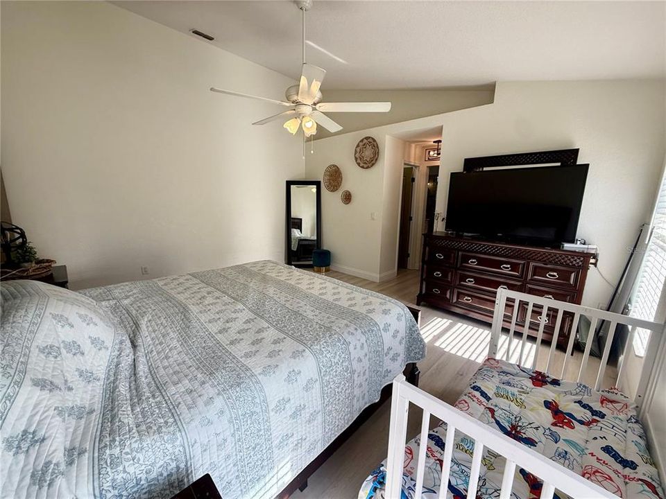 En Venta: $575,000 (4 camas, 3 baños, 2346 Pies cuadrados)