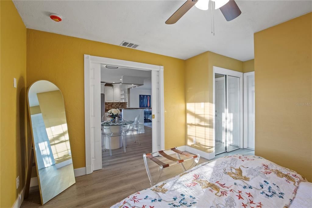 For Sale: $575,000 (3 beds, 2 baths, 1208 Square Feet)