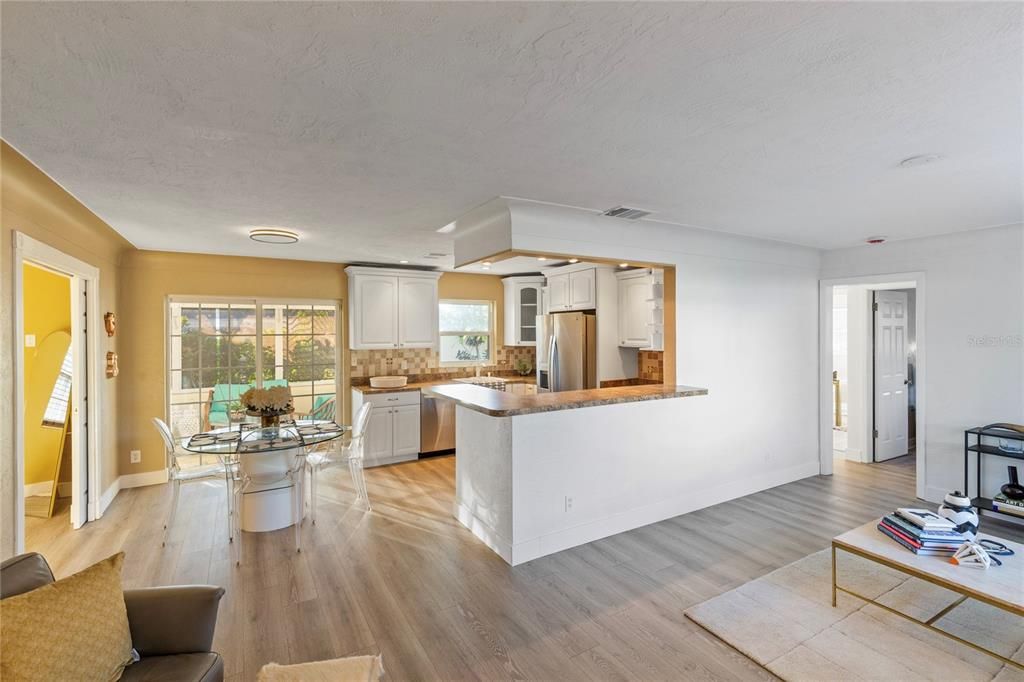 For Sale: $575,000 (3 beds, 2 baths, 1208 Square Feet)