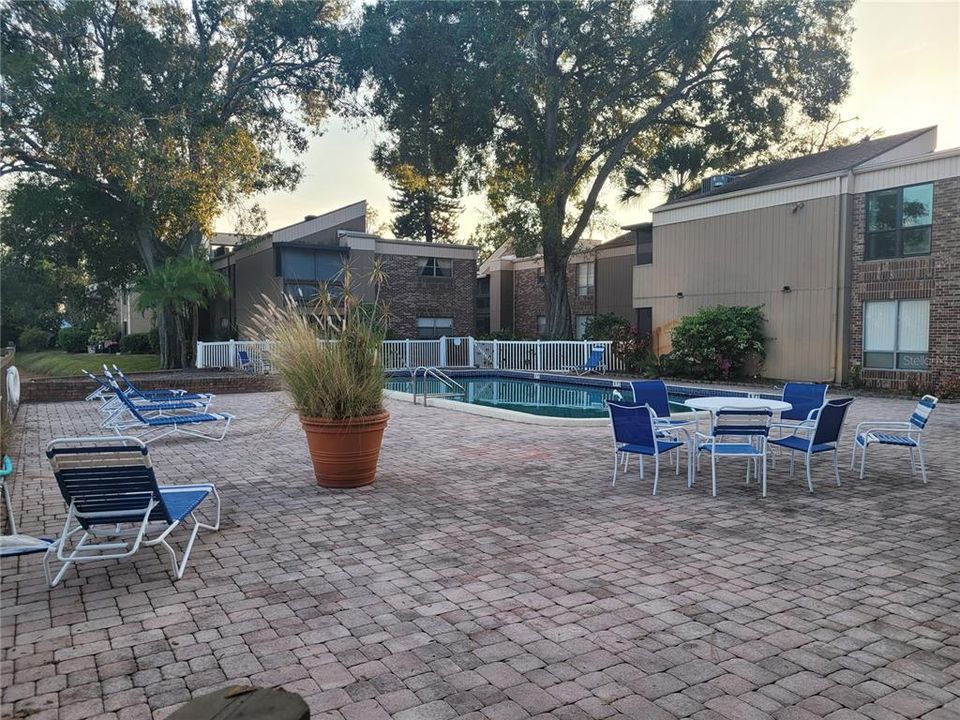 For Sale: $149,750 (1 beds, 1 baths, 745 Square Feet)