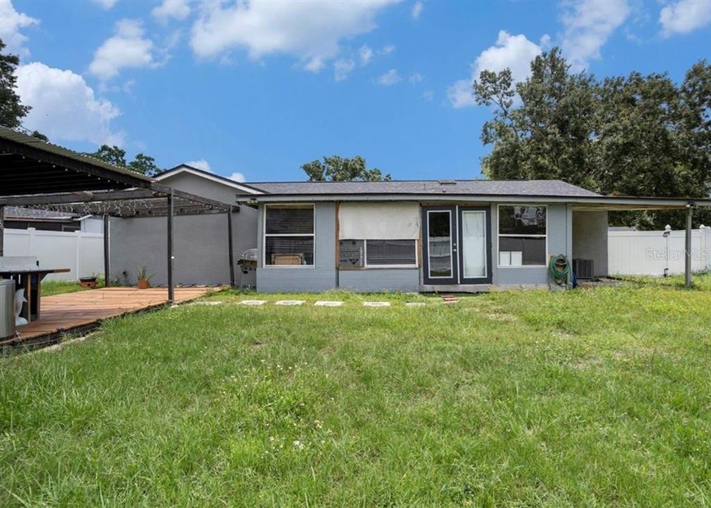 For Sale: $370,000 (4 beds, 2 baths, 1578 Square Feet)