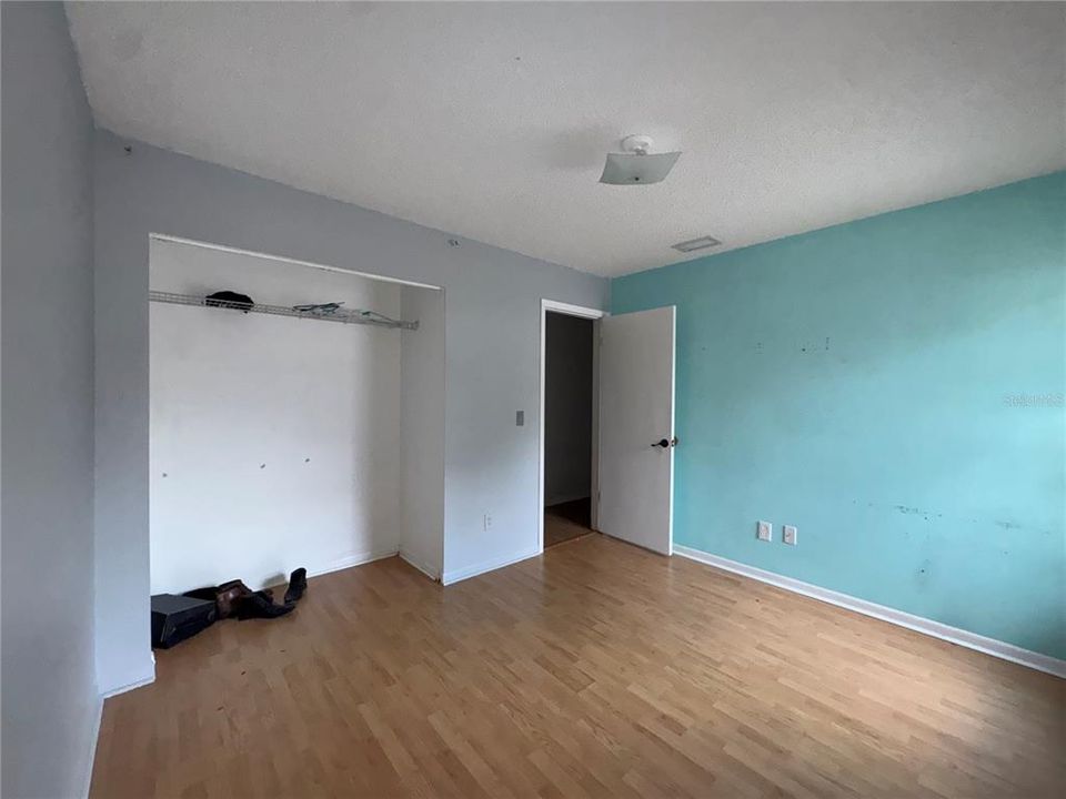 For Sale: $370,000 (4 beds, 2 baths, 1578 Square Feet)