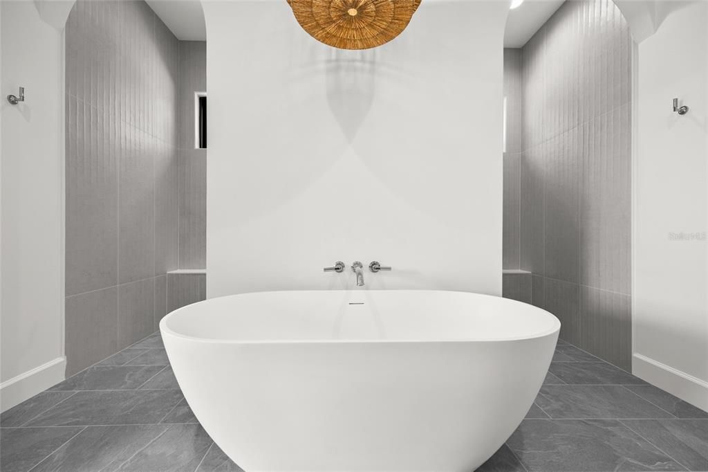 待售: $849,900 (4 贝兹, 2 浴室, 3003 平方英尺)