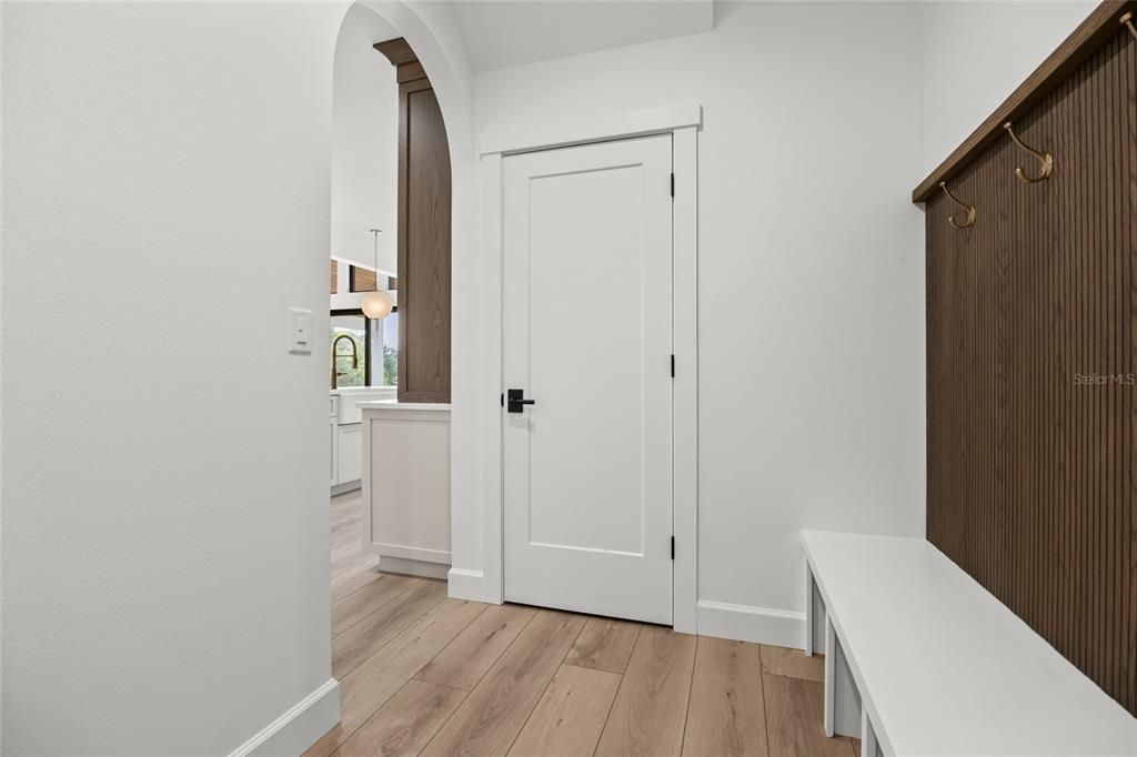 待售: $849,900 (4 贝兹, 2 浴室, 3003 平方英尺)