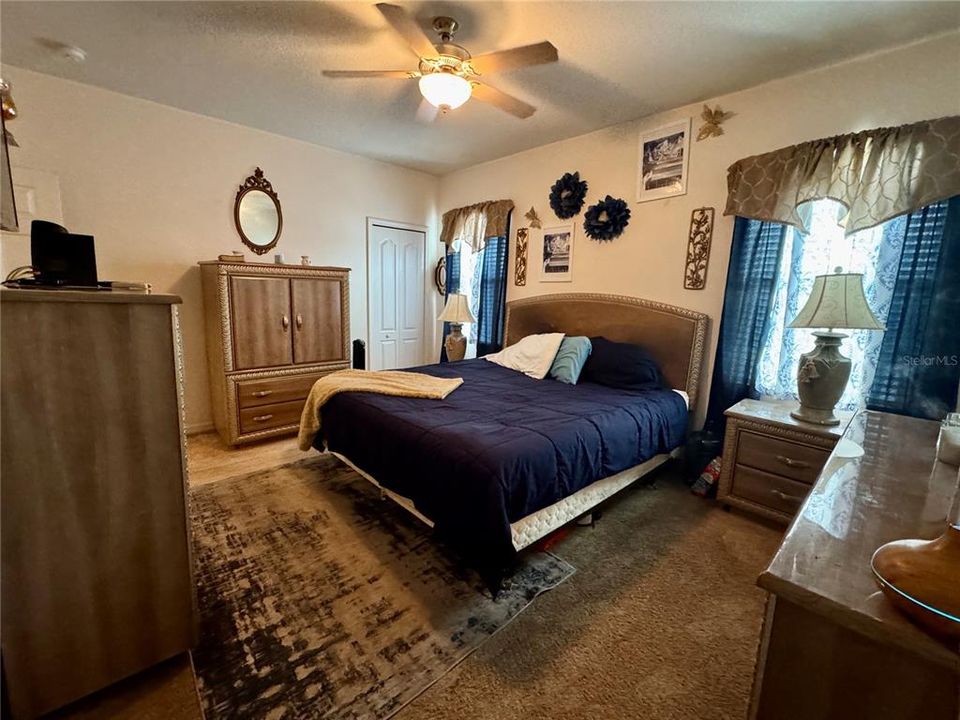 En Renta: $2,295 (3 camas, 2 baños, 1420 Pies cuadrados)