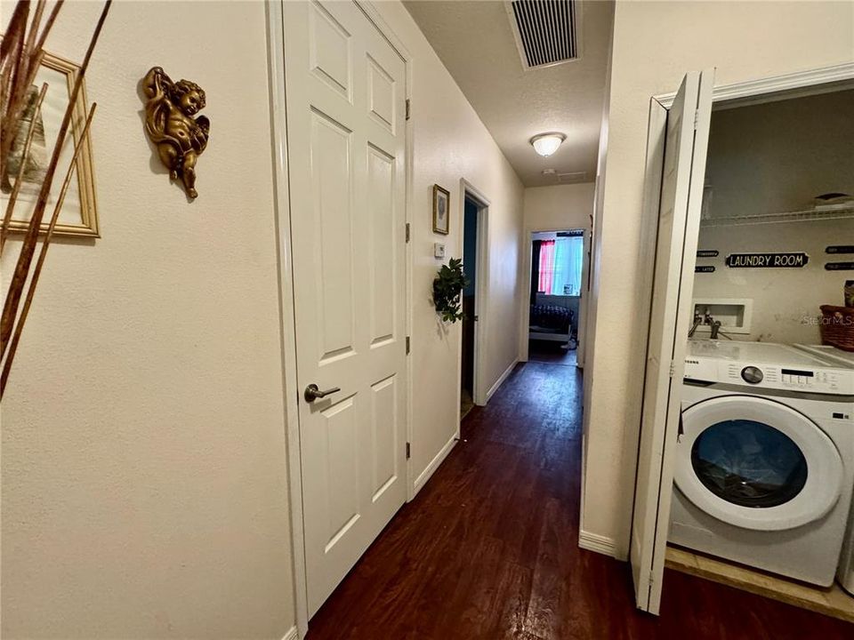 En Renta: $2,295 (3 camas, 2 baños, 1420 Pies cuadrados)