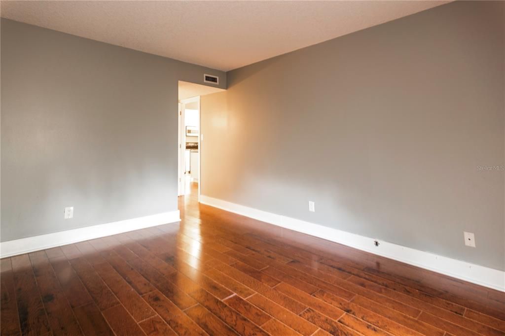 En Renta: $2,100 (3 camas, 2 baños, 1100 Pies cuadrados)