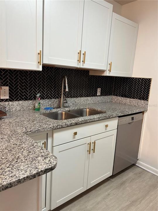 En Venta: $195,000 (2 camas, 2 baños, 1001 Pies cuadrados)