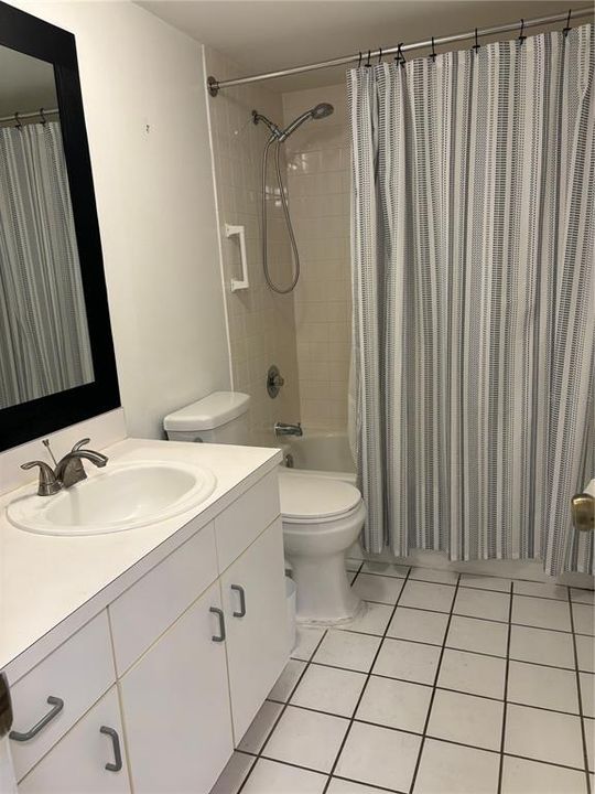 En Venta: $195,000 (2 camas, 2 baños, 1001 Pies cuadrados)