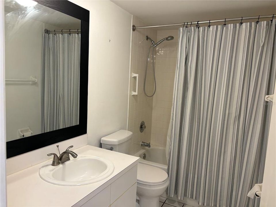 En Venta: $195,000 (2 camas, 2 baños, 1001 Pies cuadrados)