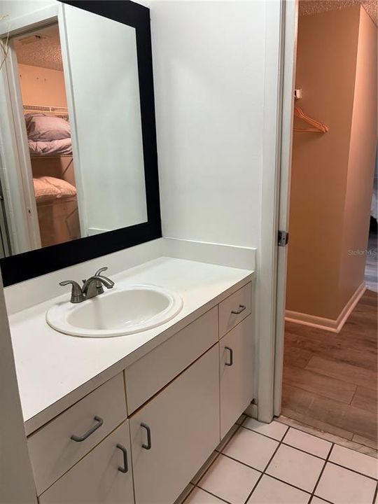 En Venta: $195,000 (2 camas, 2 baños, 1001 Pies cuadrados)