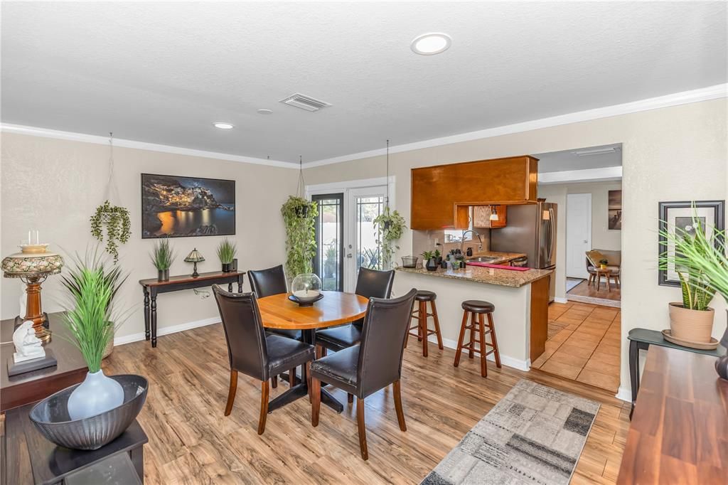 待售: $320,000 (3 贝兹, 2 浴室, 1544 平方英尺)