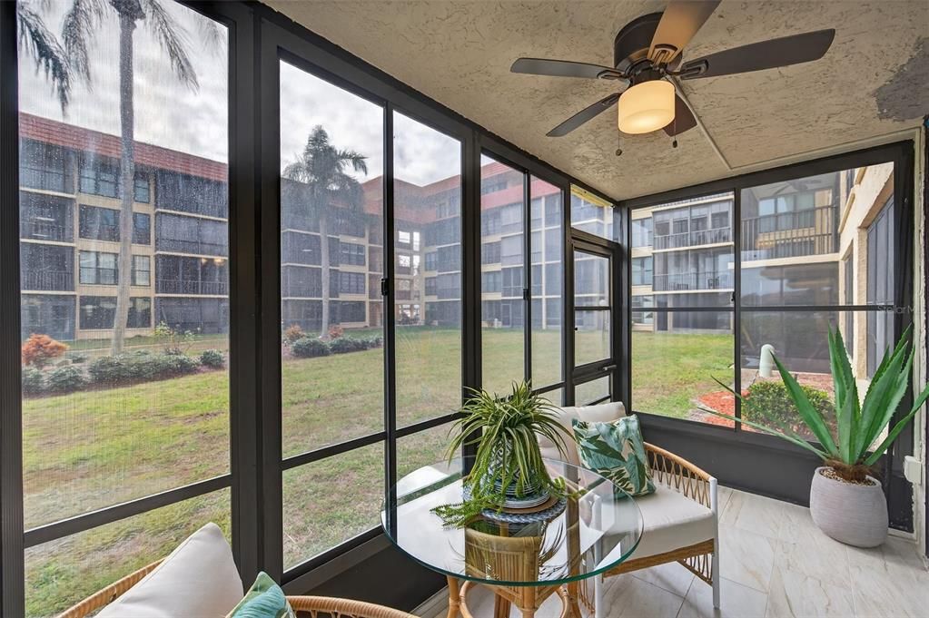 待售: $499,000 (2 贝兹, 2 浴室, 985 平方英尺)