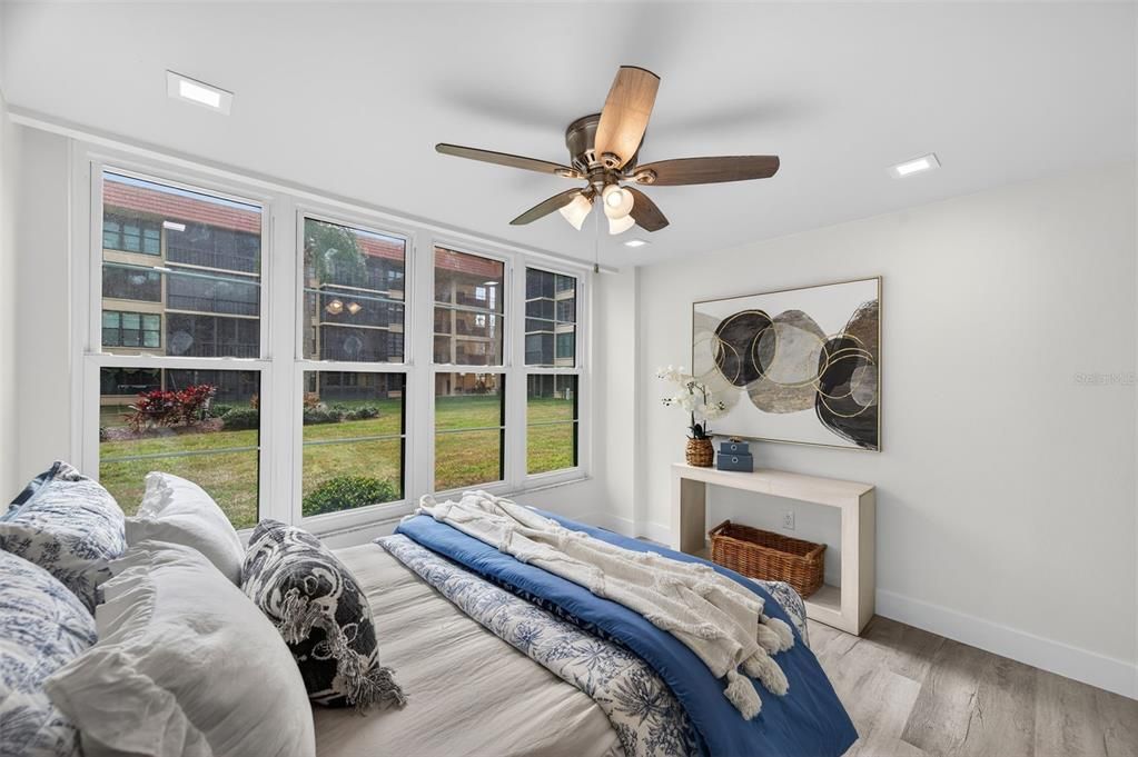 待售: $499,000 (2 贝兹, 2 浴室, 985 平方英尺)