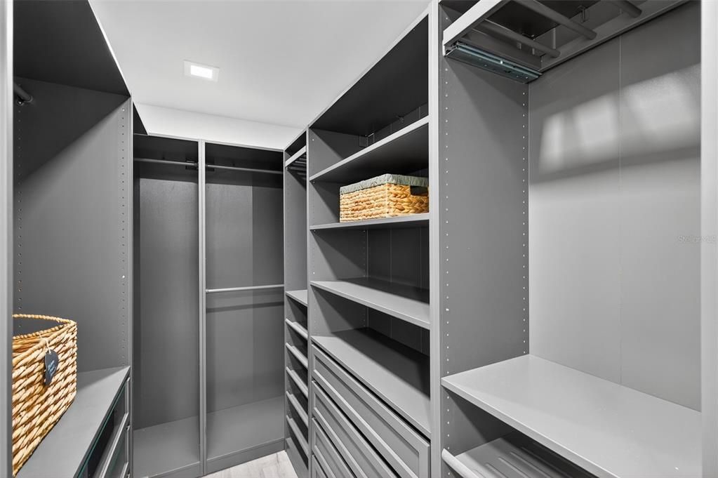 待售: $499,000 (2 贝兹, 2 浴室, 985 平方英尺)