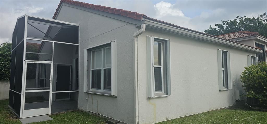 For Sale: $399,900 (3 beds, 2 baths, 1671 Square Feet)