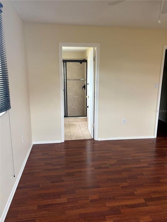 待售: $240,000 (3 贝兹, 2 浴室, 1356 平方英尺)