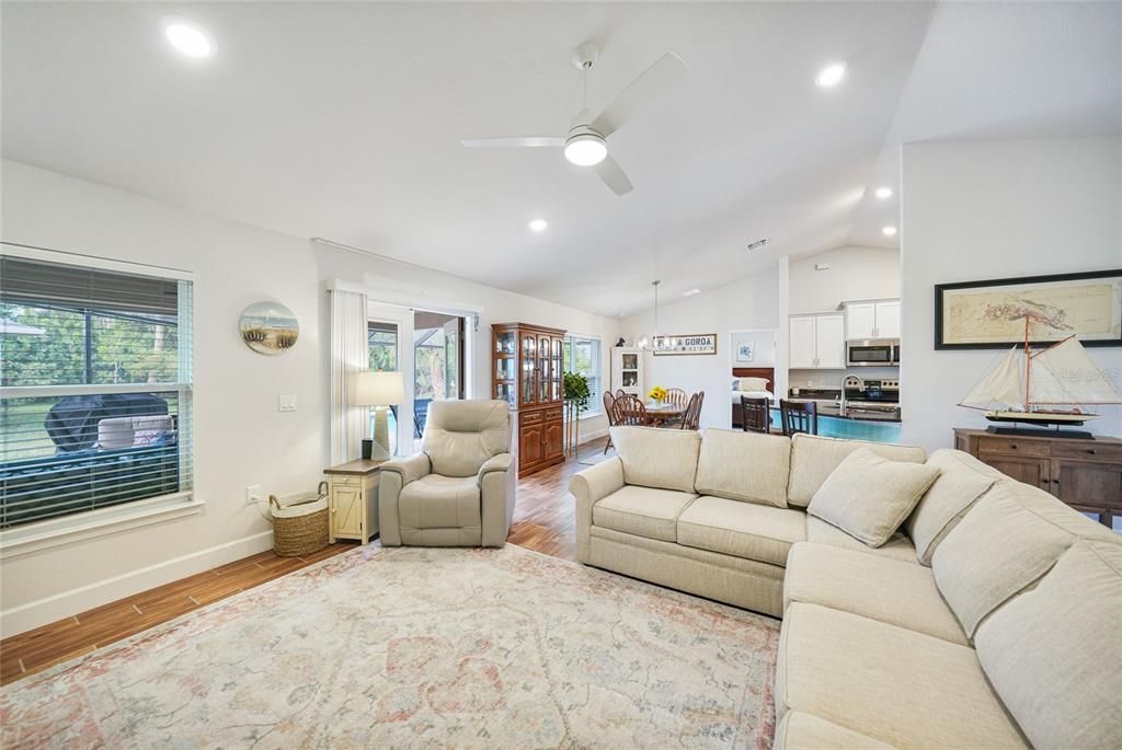 For Sale: $485,000 (4 beds, 2 baths, 1754 Square Feet)